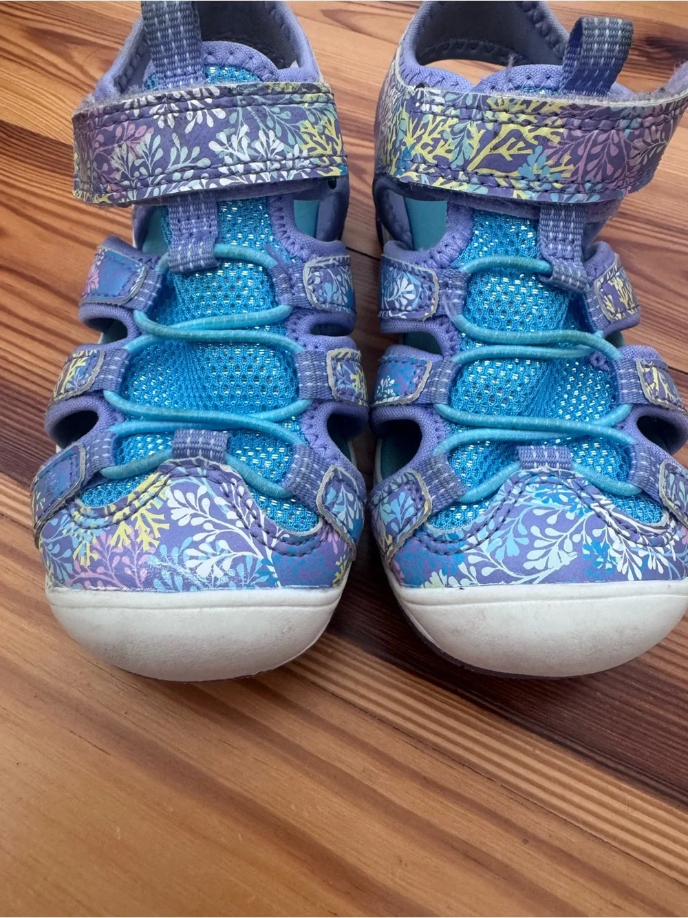 Disney Ariel Purple and Teal Kids Girls Water Shoes Sandals size 10